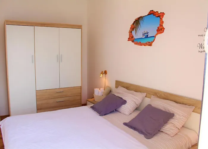 Antonio 3* Primošten